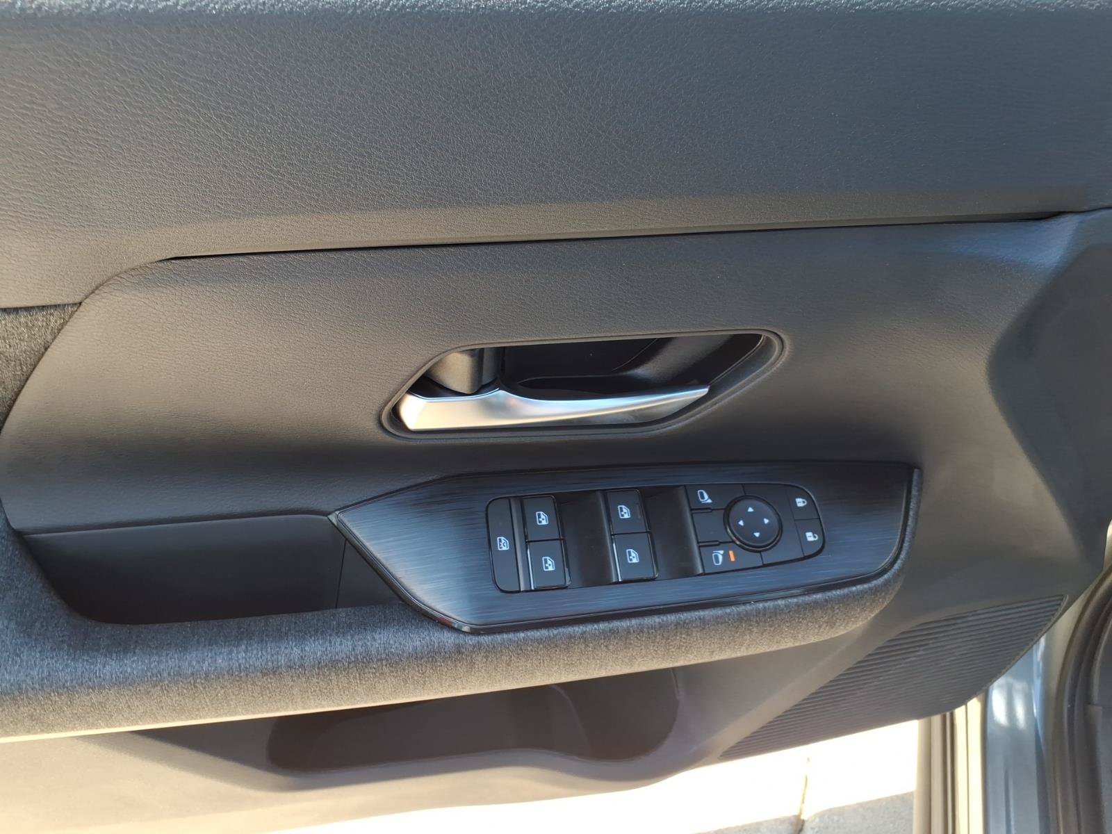New 2027 Nissan Kicks SV AWD/4WD image 11