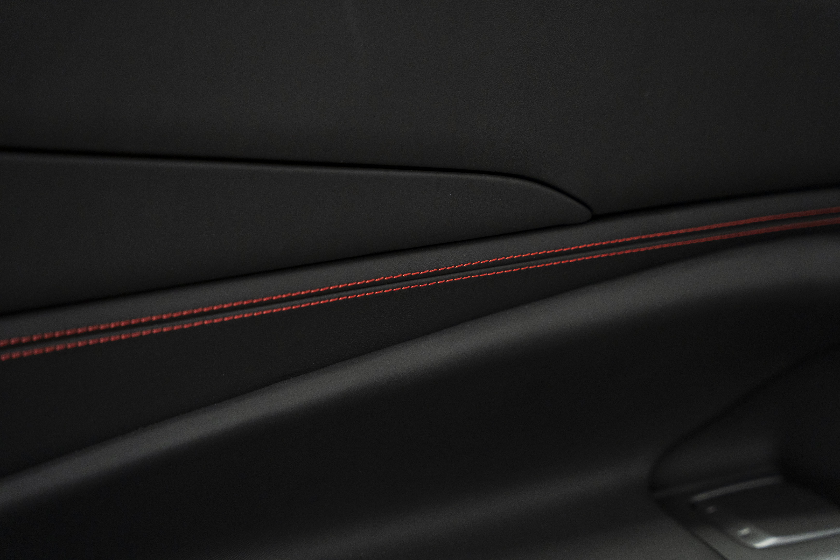 Used 2022 Ferrari F8 Tributo RWD image 27
