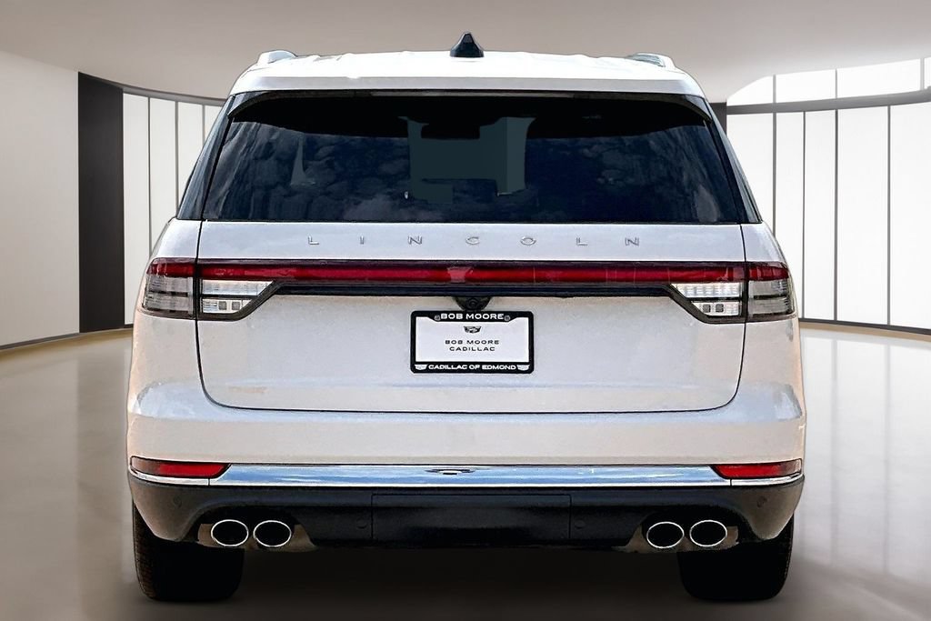 Used 2025 Lincoln Aviator Reserve w/ Equipment Group 201A AWD/4WD image 4