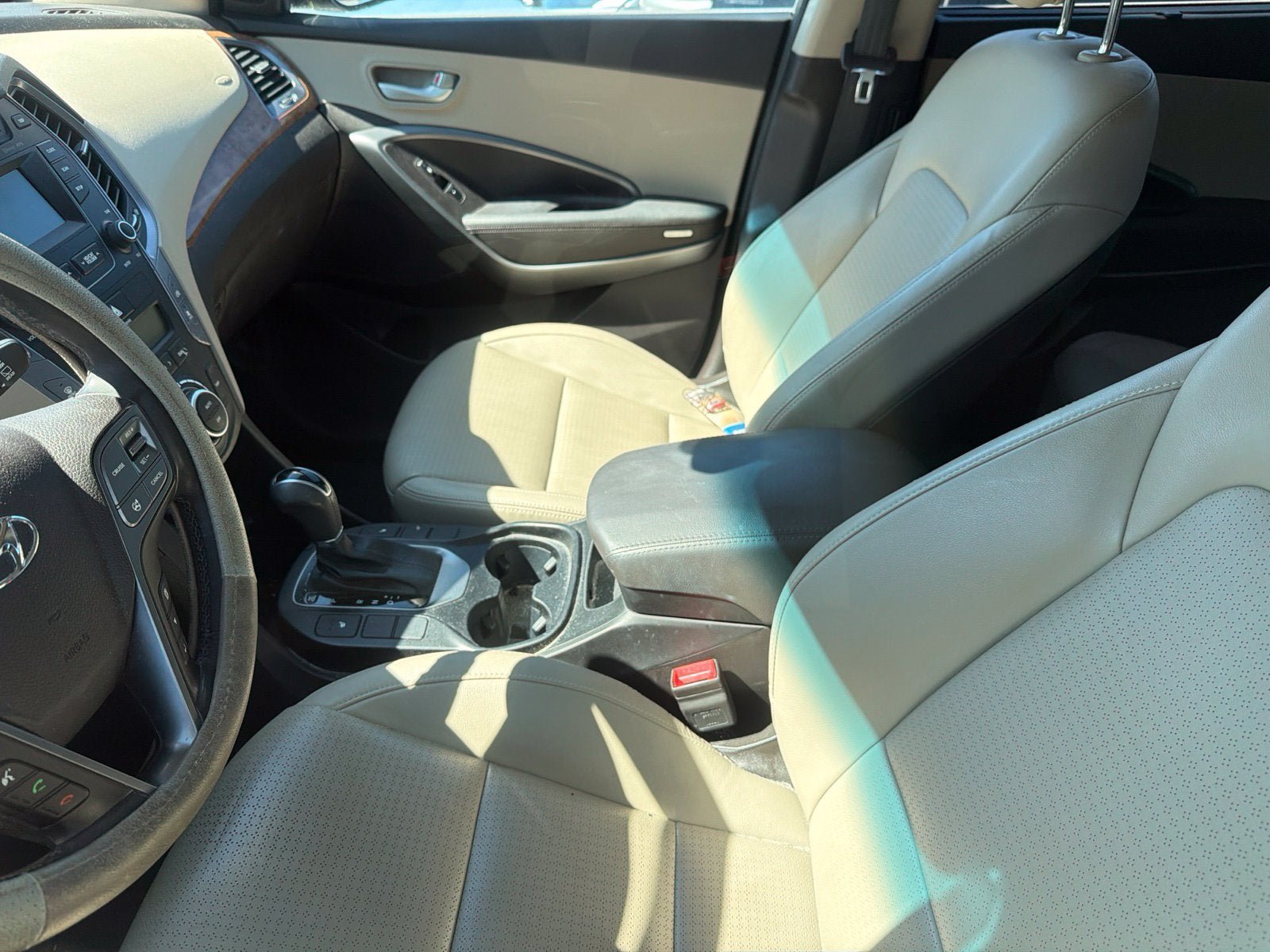 Used 2014 Hyundai Santa Fe Limited FWD image 5