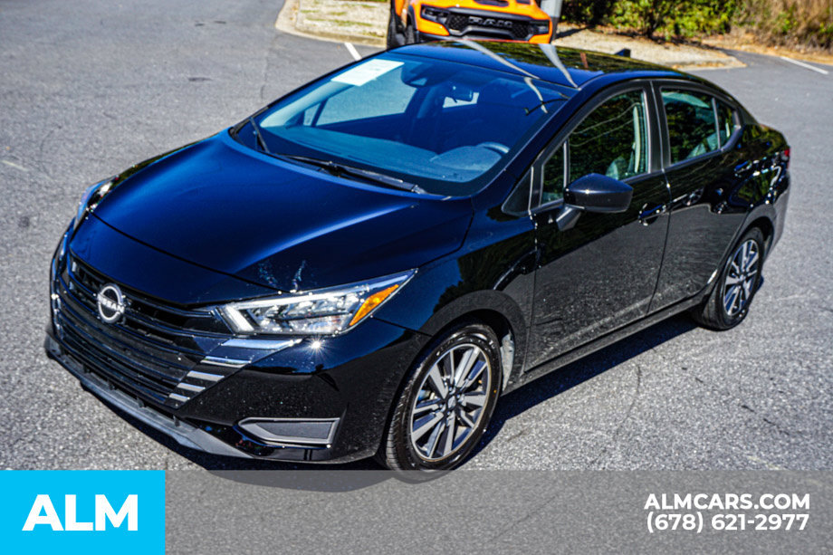 Used 2025 Nissan Versa SV FWD image 14