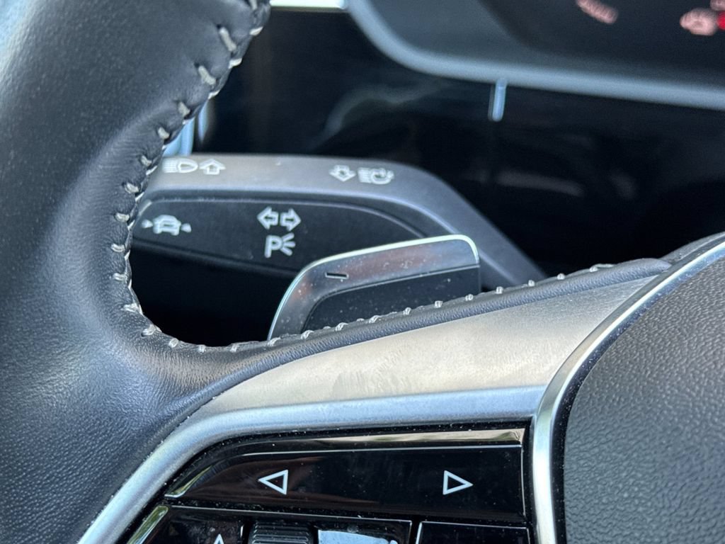 Used 2019 Audi e-tron Prestige w/ Prestige Package AWD/4WD image 33