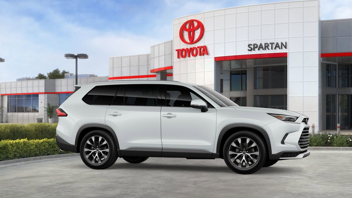 New 2026 Toyota Grand Highlander AWD Hybrid image 13