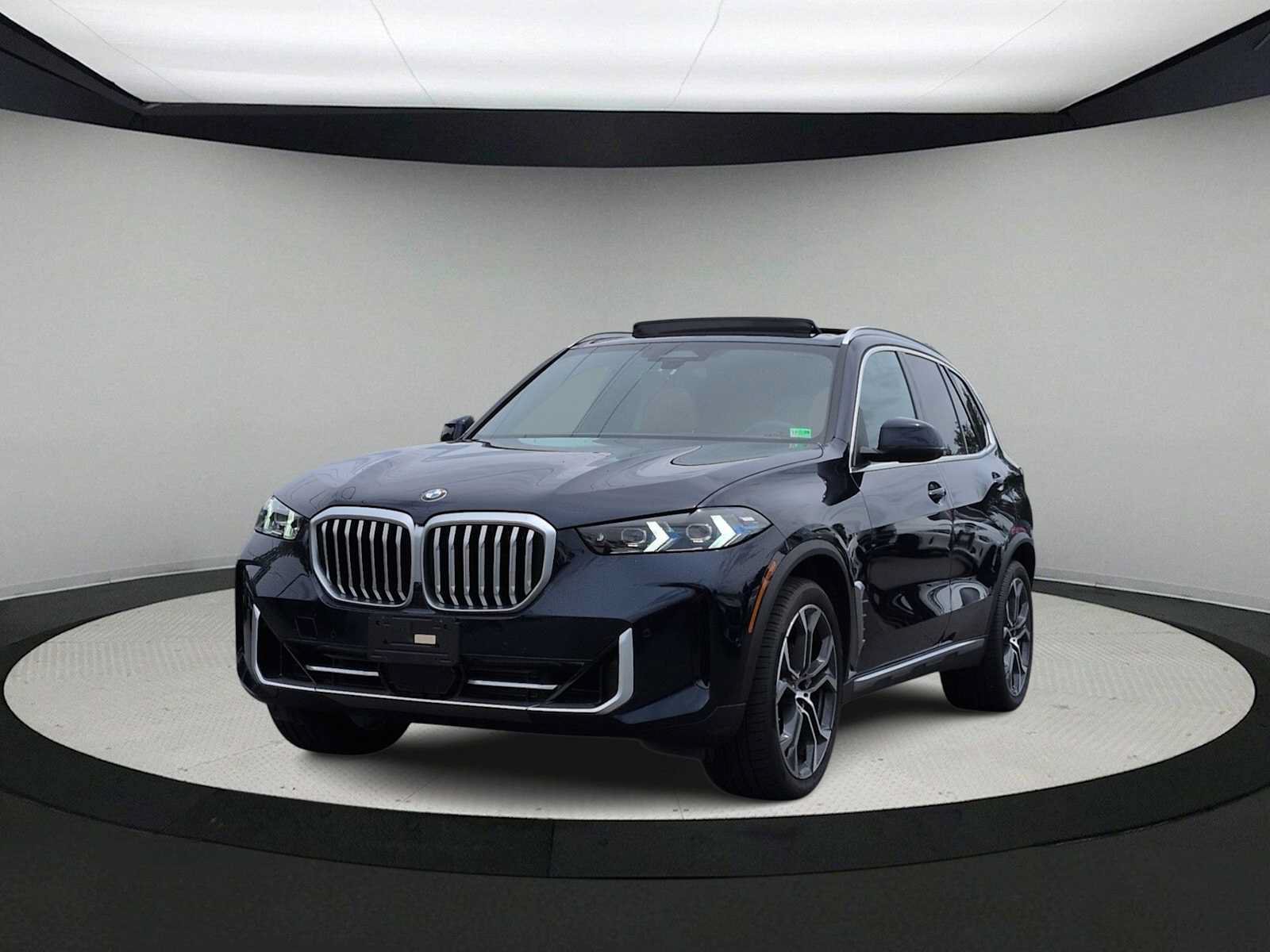 Used 2026 BMW X5 xDrive40i w/ Climate Comfort Package AWD/4WD image 4