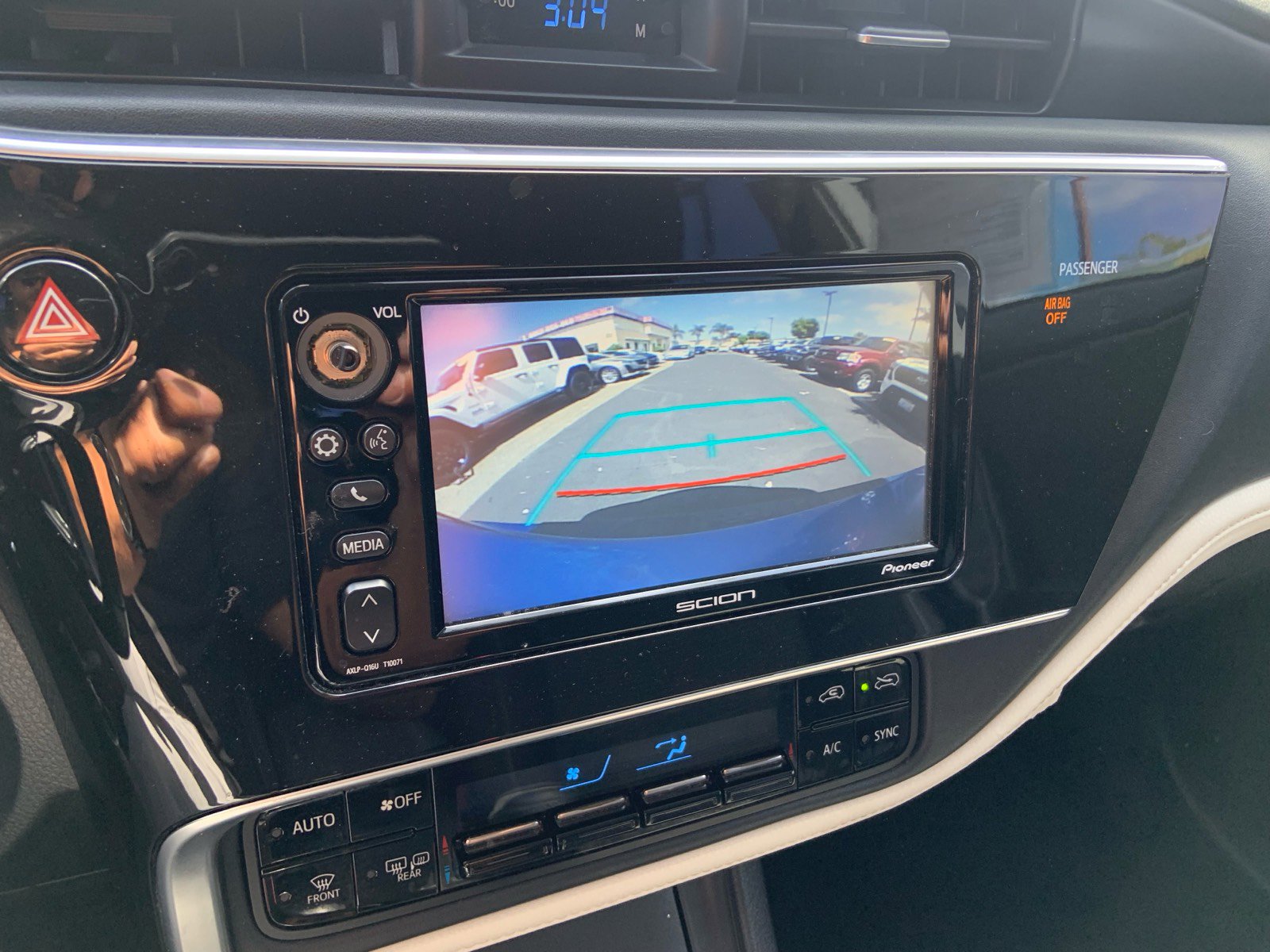 Used 2016 Scion iM FWD image 15