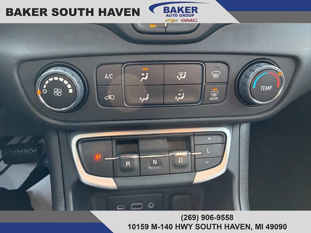 Used 2024 GMC Terrain SLE image 23