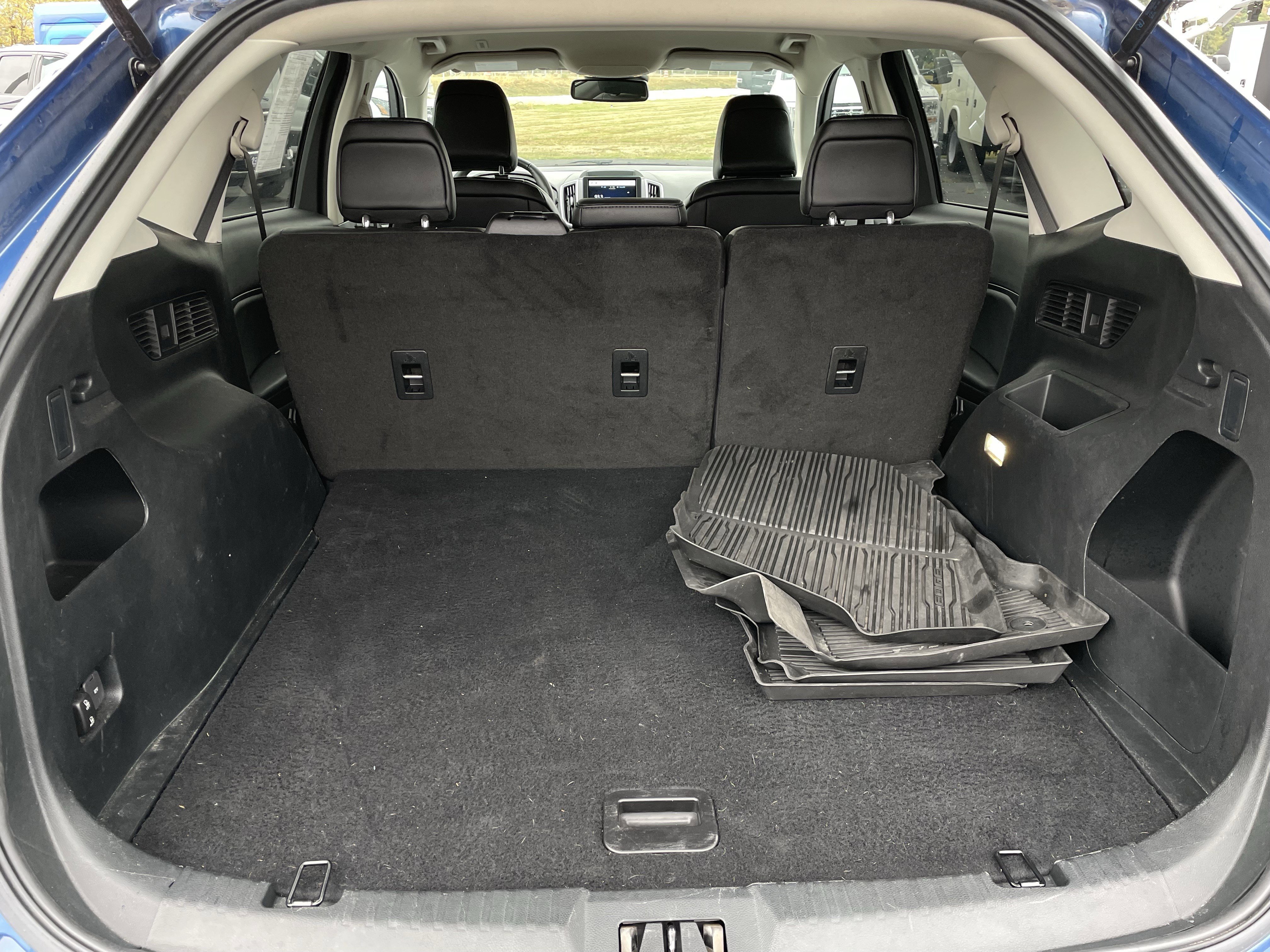 Used 2022 Ford Edge SEL w/ Class II Trailer Tow Package image 6