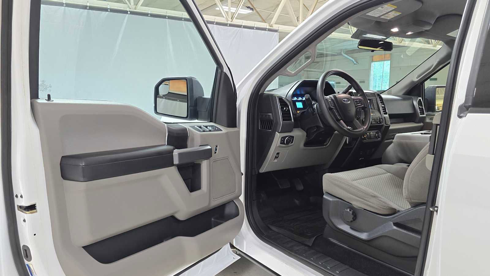 Used 2017 Ford F150 XLT RWD image 20