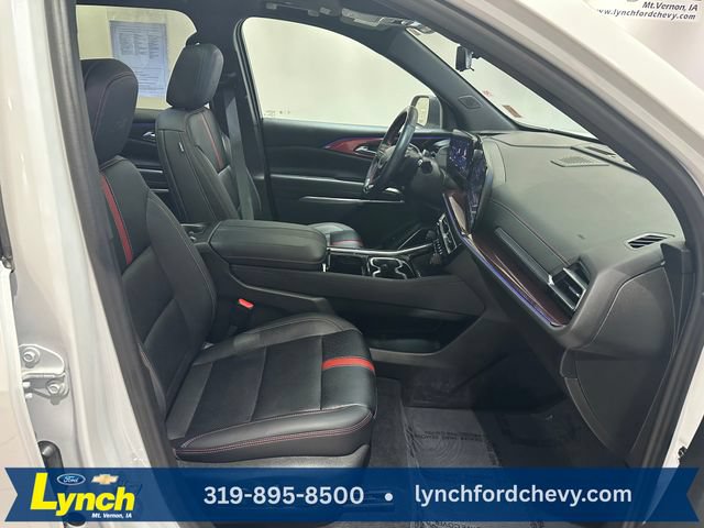 Used 2024 Chevrolet Traverse RS AWD/4WD image 8