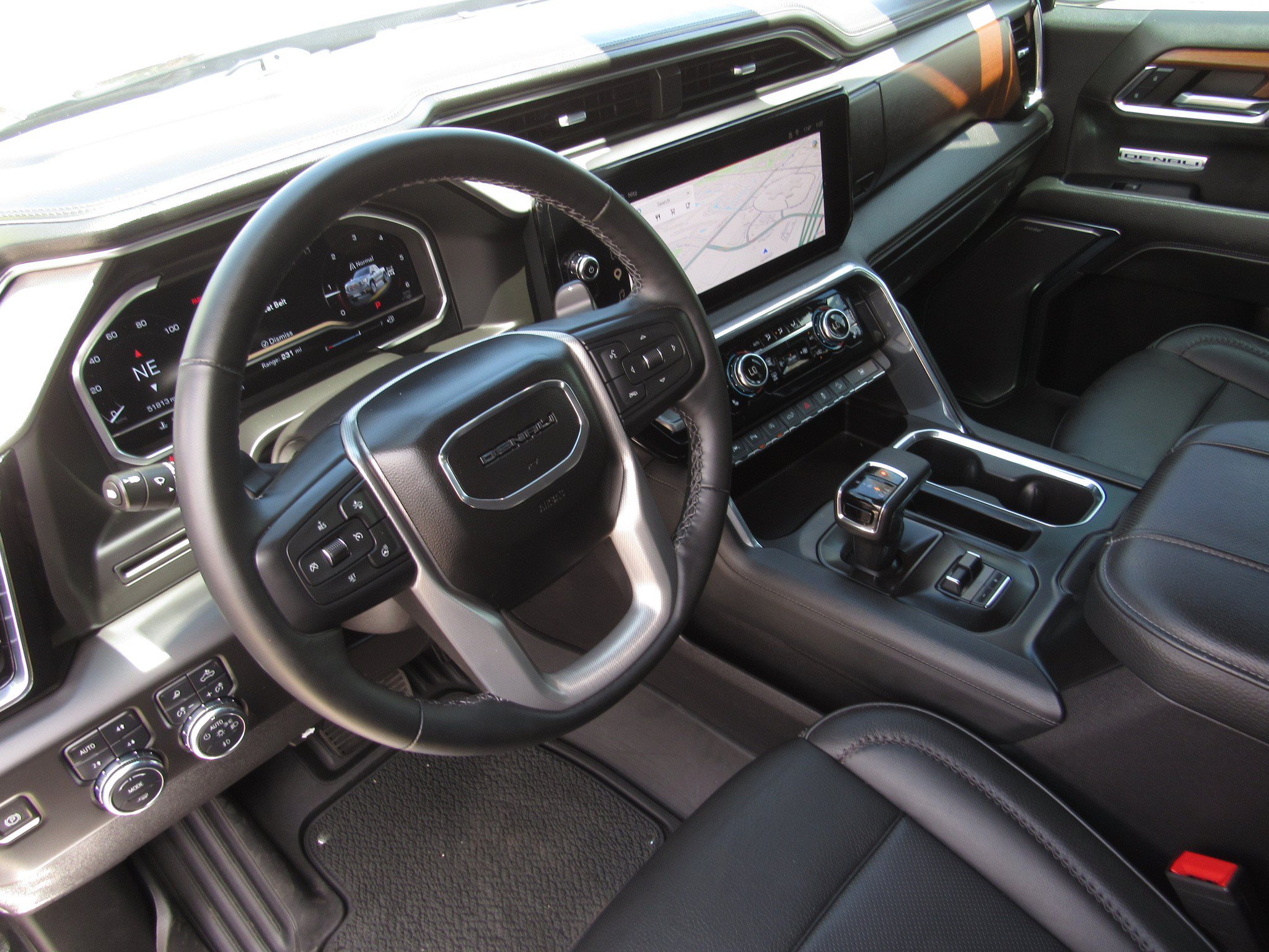 Used 2023 GMC Sierra 1500 Denali AWD/4WD image 15