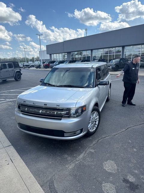 Used 2014 Ford Flex SEL w/ Equipment Group 202A image 2