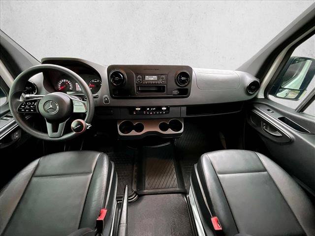 Used 2022 Mercedes-Benz Sprinter 2500 image 15