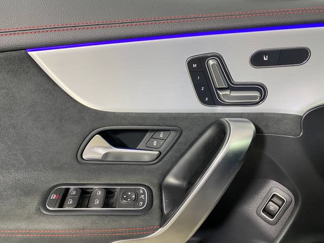 Used 2023 Mercedes-Benz CLA 250 4MATIC image 20