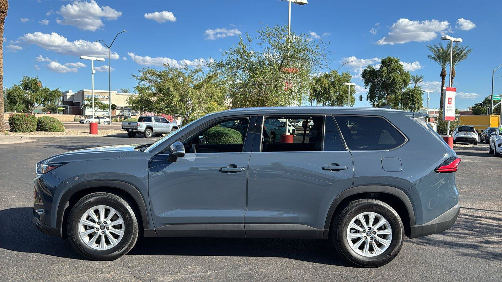 Used 2024 Toyota Grand Highlander FWD image 5