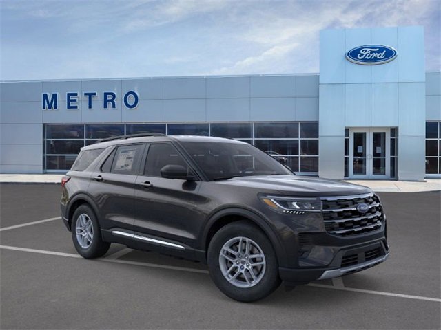 Used 2025 Ford Explorer Active