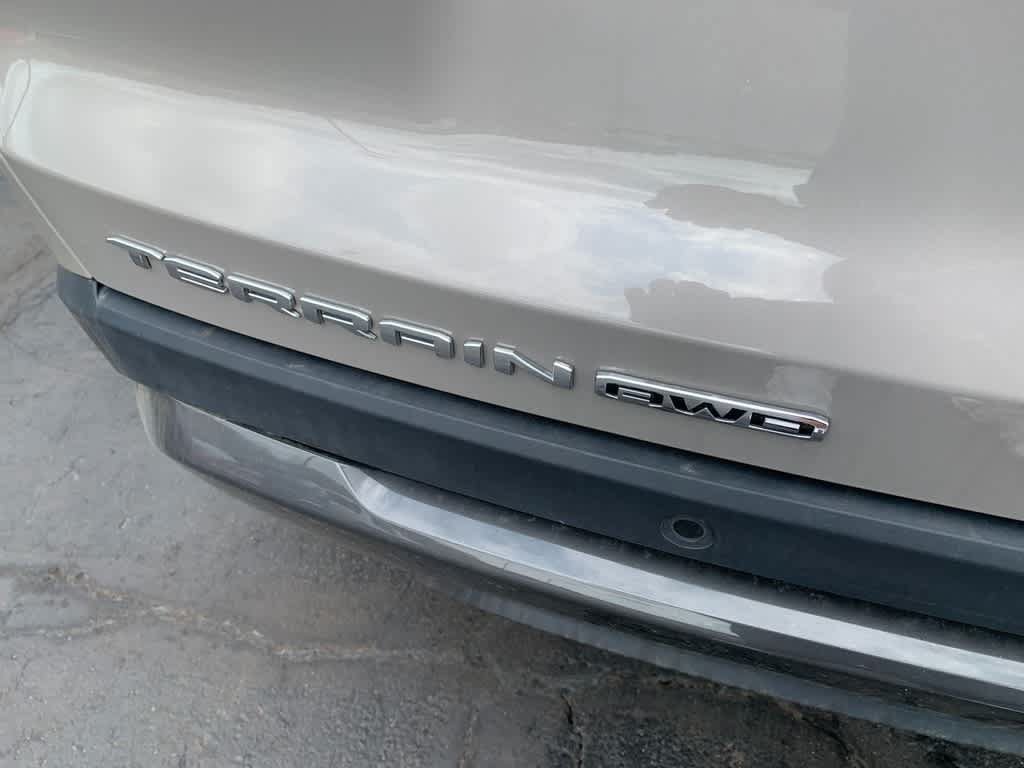 Used 2025 GMC Terrain Elevation AWD/4WD image 9