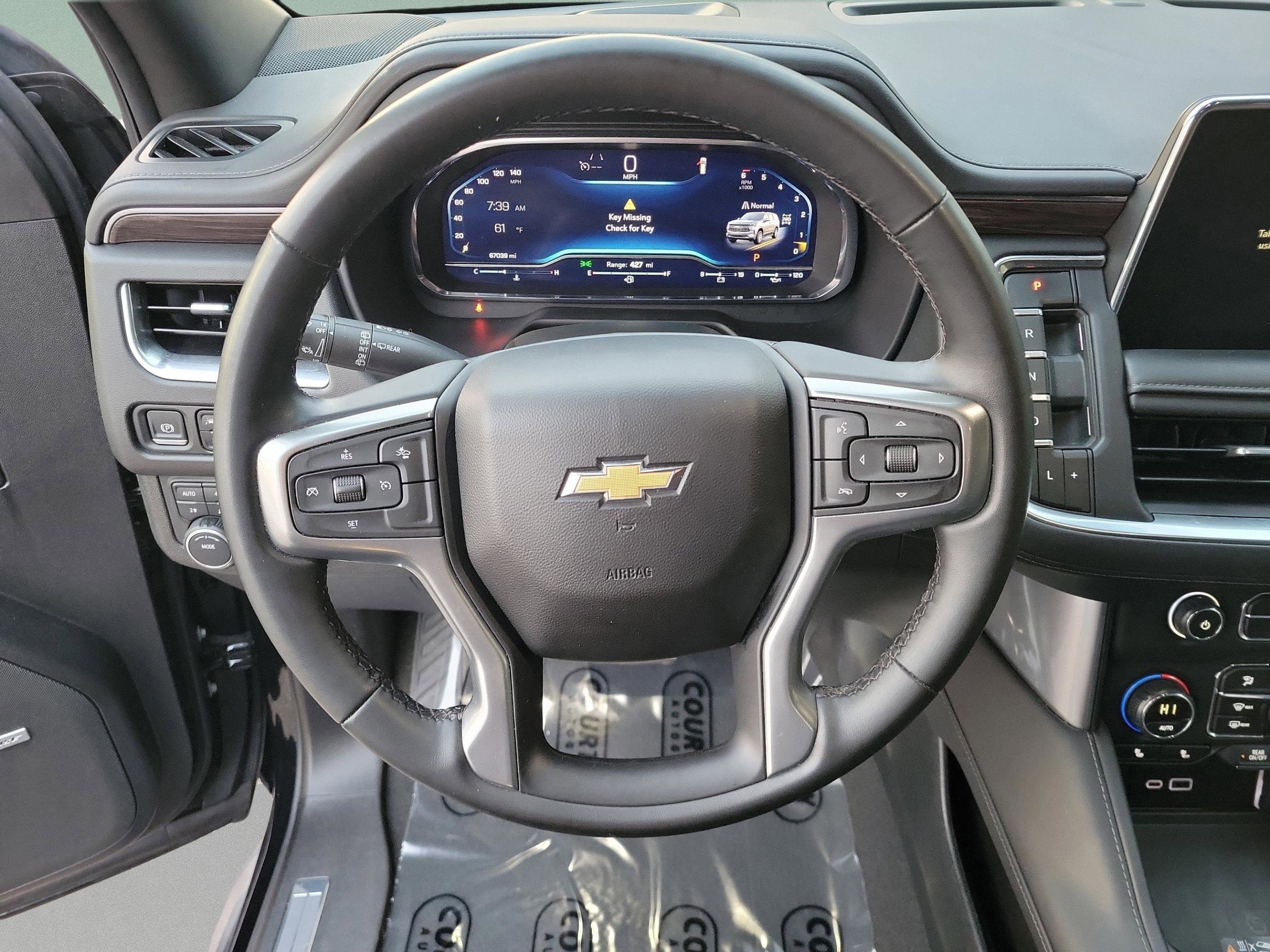 Used 2024 Chevrolet Suburban LT image 28