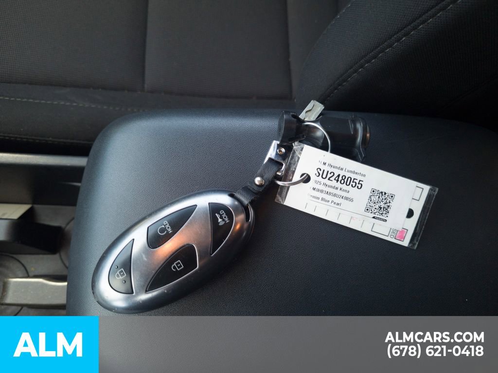 Used 2025 Hyundai Kona SEL image 33