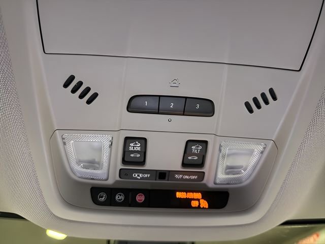 Used 2020 Buick Enclave Avenir w/ Avenir Technology Package image 27