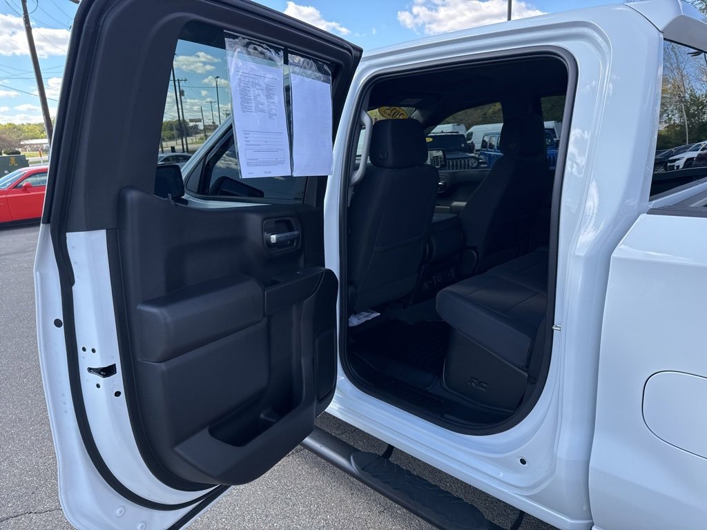 Used 2025 Chevrolet Silverado 1500 Custom image 22