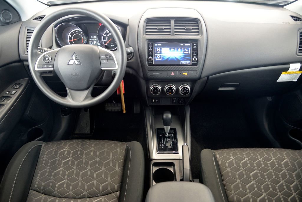 Used 2024 Mitsubishi Outlander Sport ES image 17