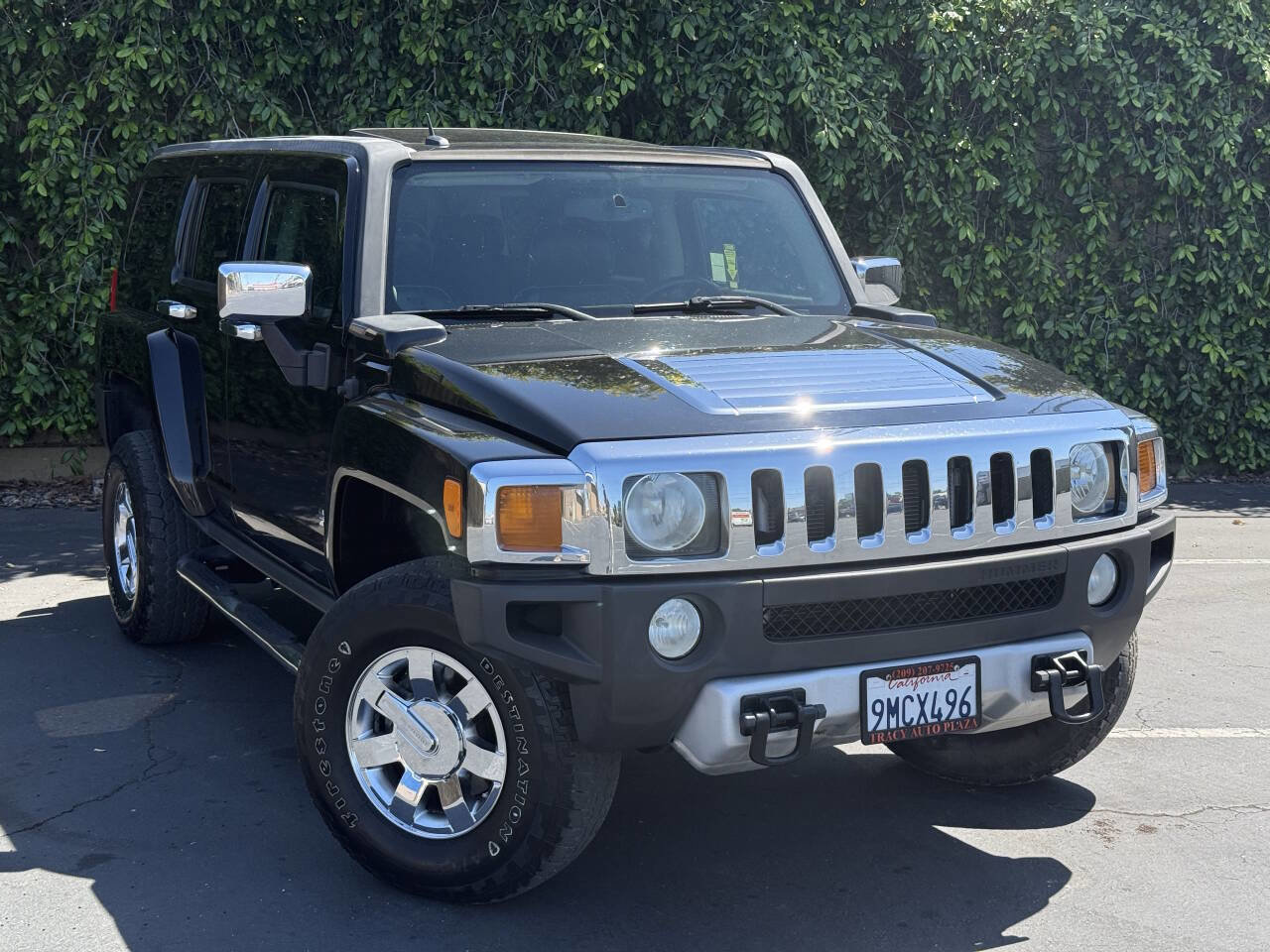 Used 2009 HUMMER H3 Alpha AWD/4WD image 2