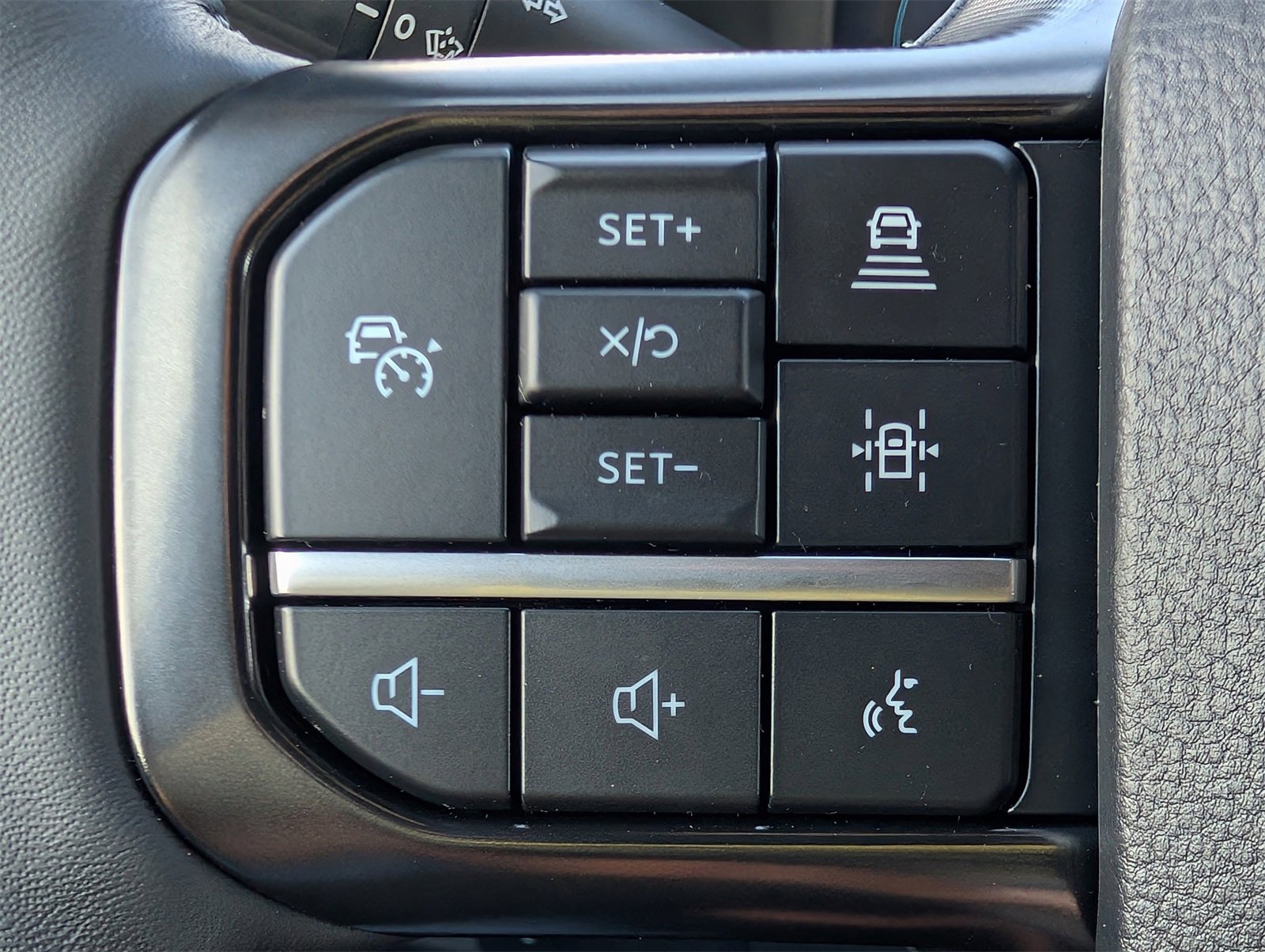 New 2025 Ford F150 Platinum w/ Equipment Group 702A High image 23