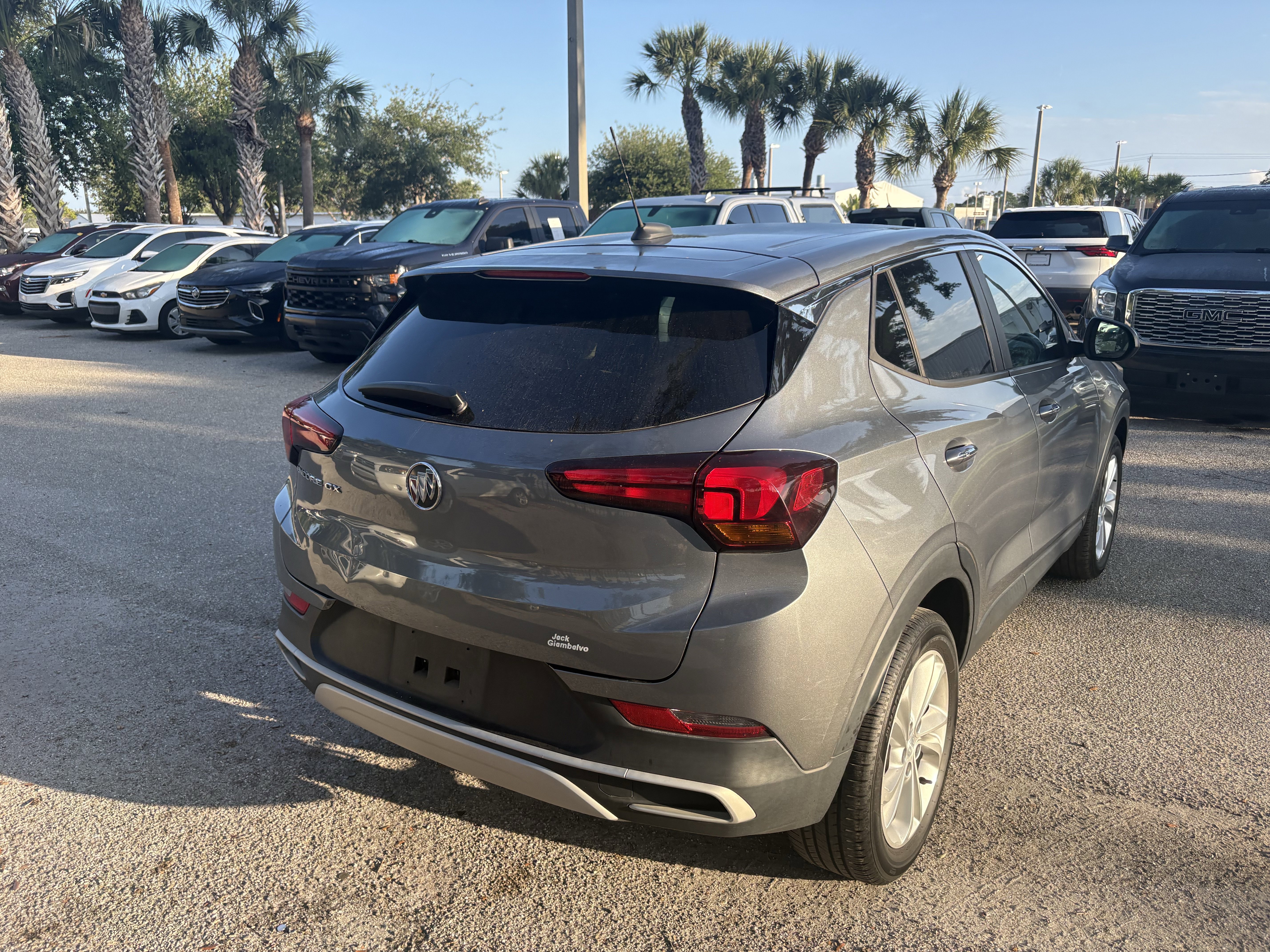 Used 2021 Buick Encore GX Preferred w/ Cold Weather Comfort Package FWD image 12