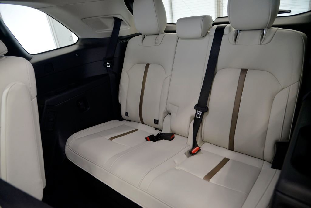Certified 2024 MAZDA CX-90 Plug-In Hybrid w/ Premium Plus AWD/4WD image 30