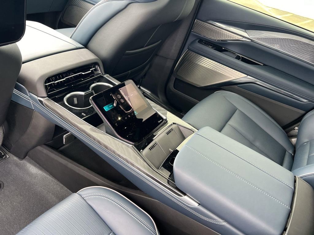 New 2026 Cadillac Escalade IQ Luxury 2 image 29