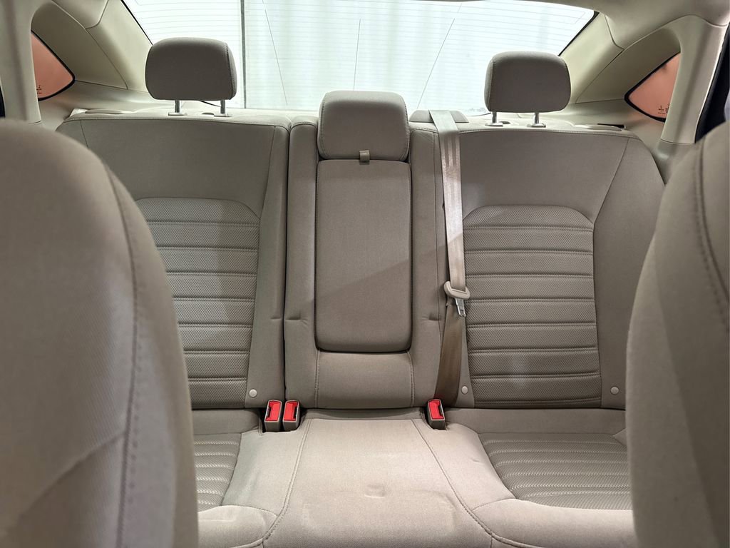 Used 2019 Ford Fusion SE image 33