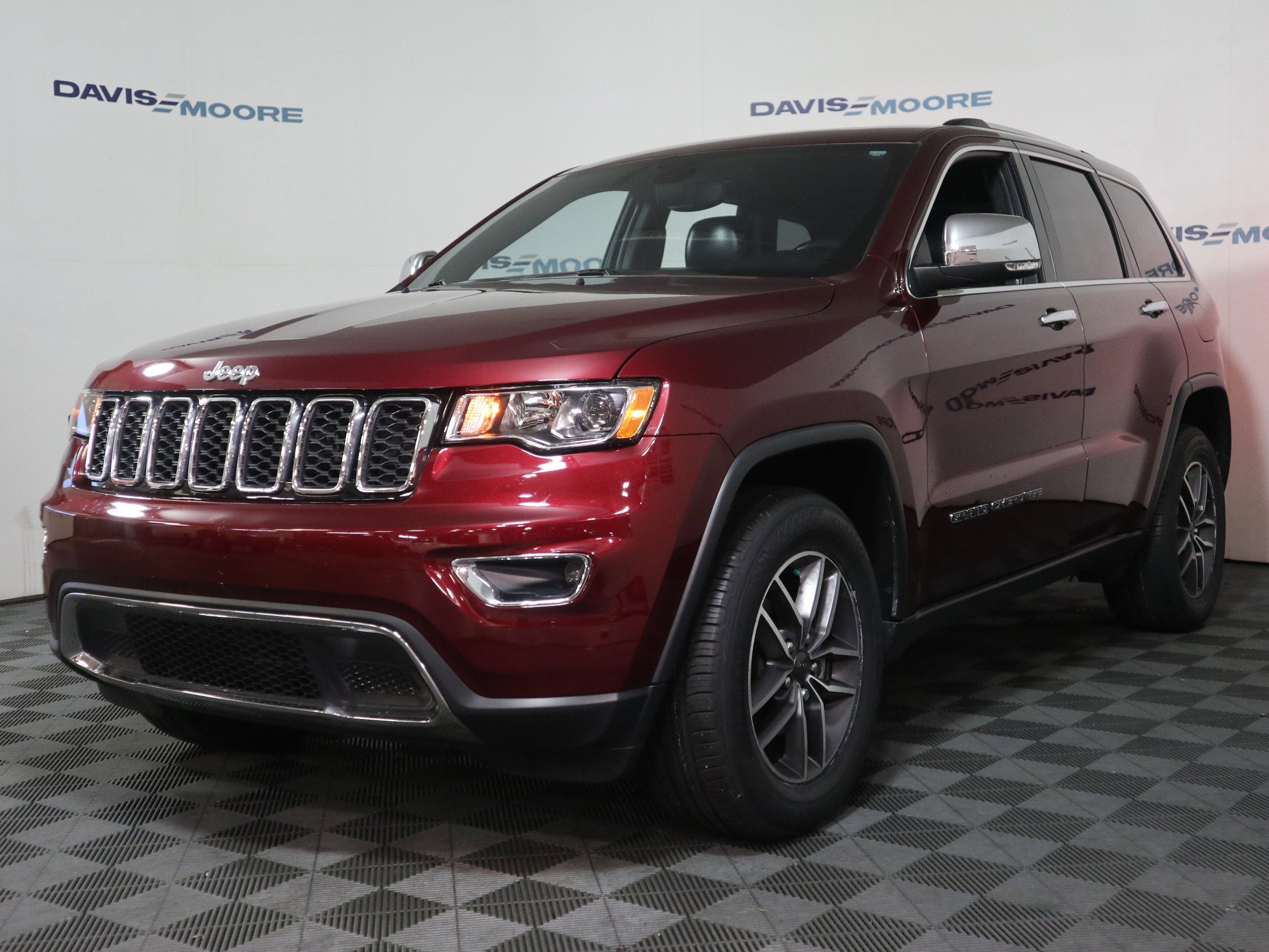 Used 2020 Jeep Grand Cherokee Limited w/ Luxury Group II image 12