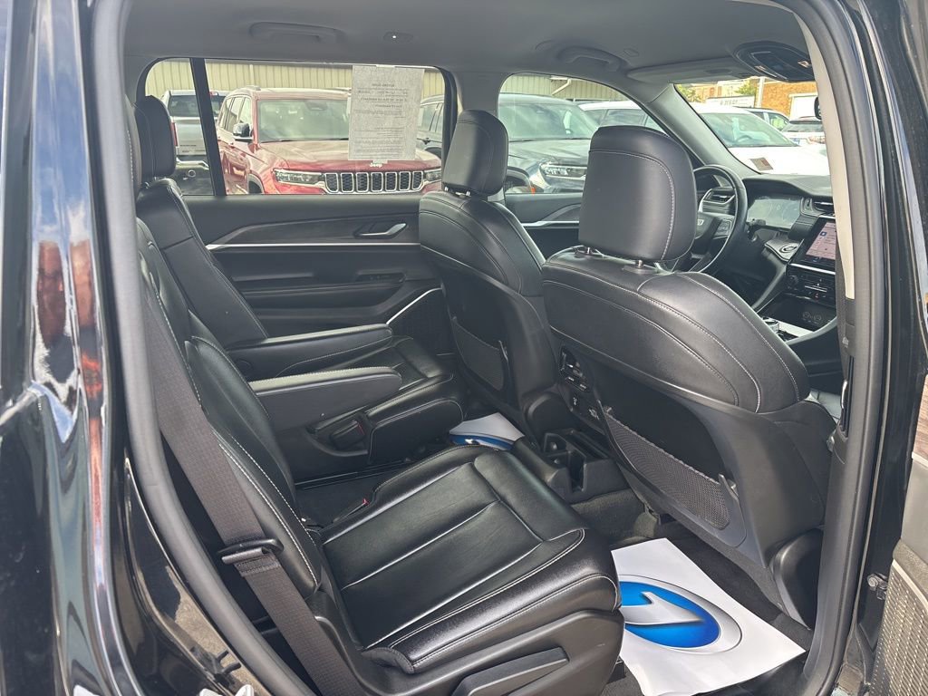 Used 2022 Jeep Grand Cherokee L Limited image 37