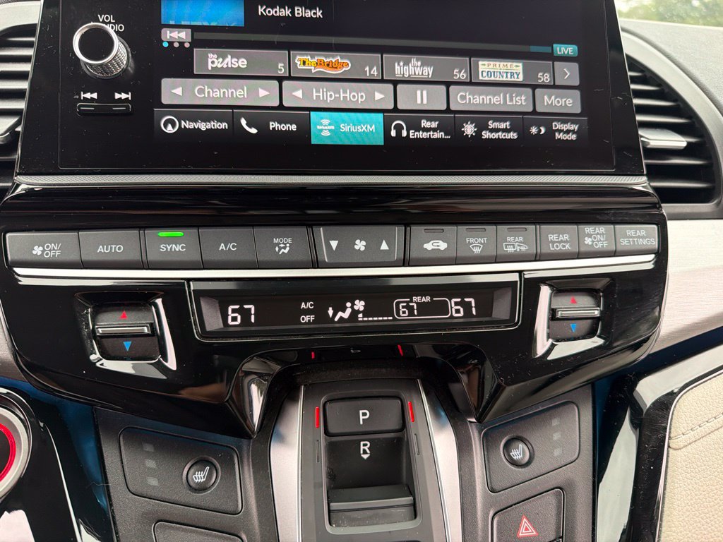 Certified 2025 Honda Odyssey Touring image 12