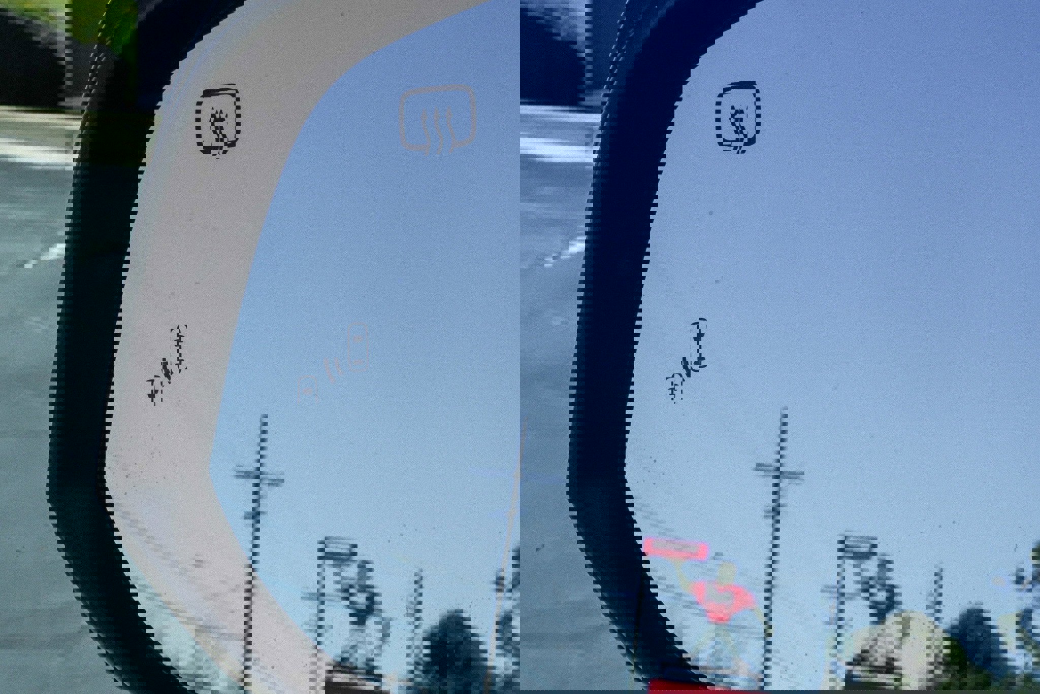 Used 2023 Toyota Sienna XSE image 21