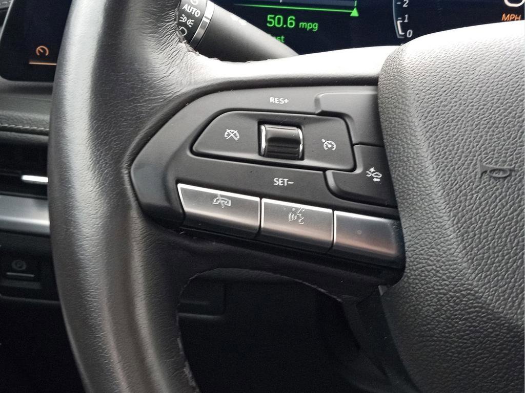 Used 2025 Cadillac XT4 Premium Luxury AWD/4WD image 24