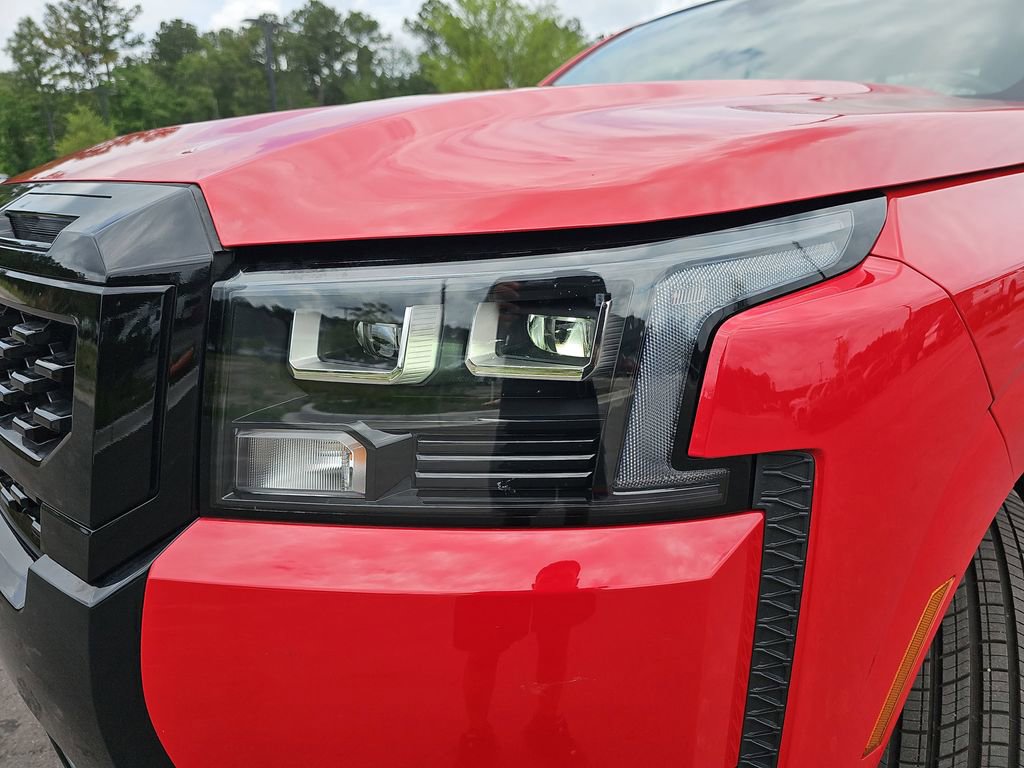 Used 2026 Nissan Frontier SV w/ Tow Package RWD image 35