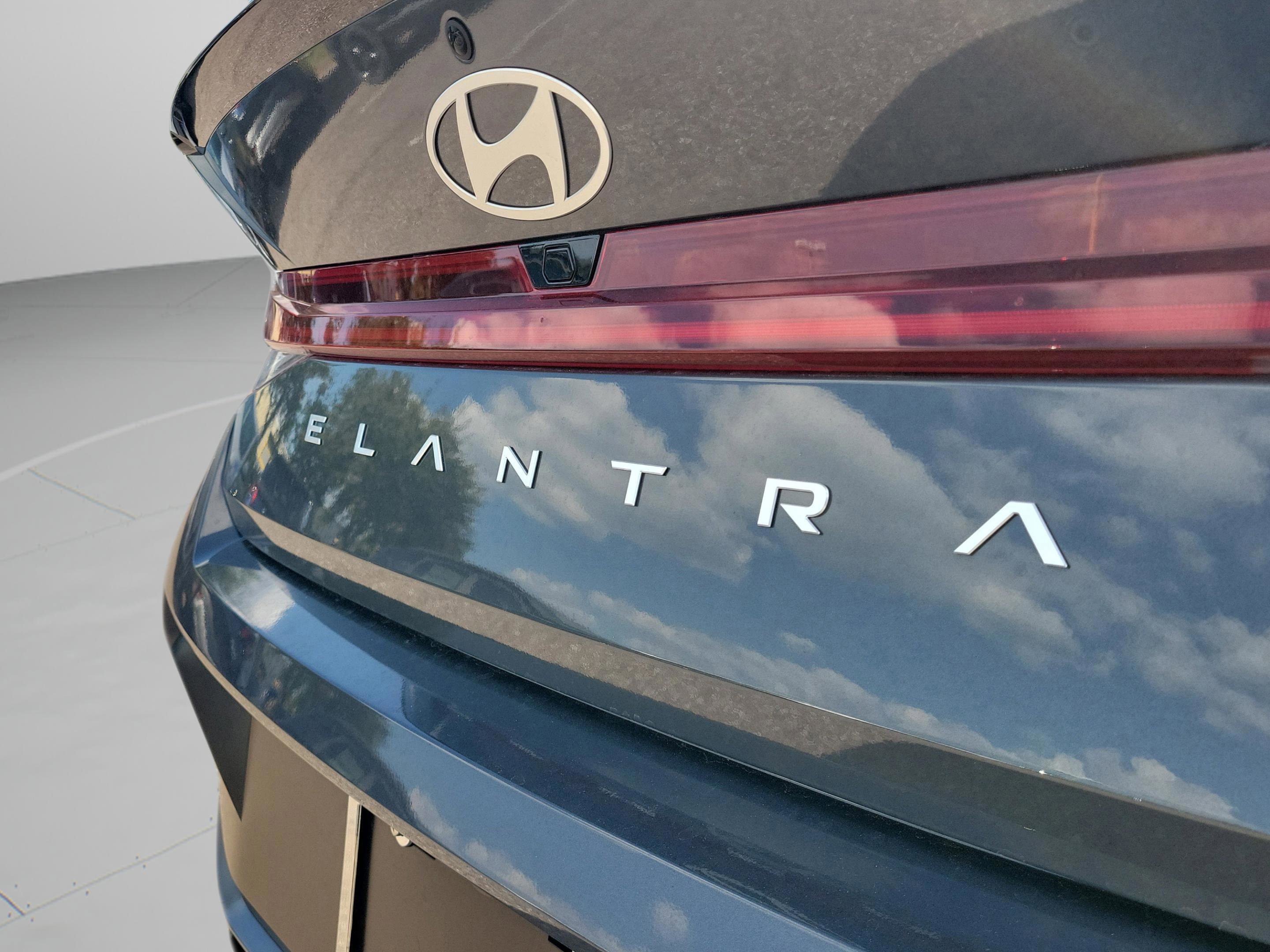 New 2026 Hyundai Elantra SEL Sport image 32