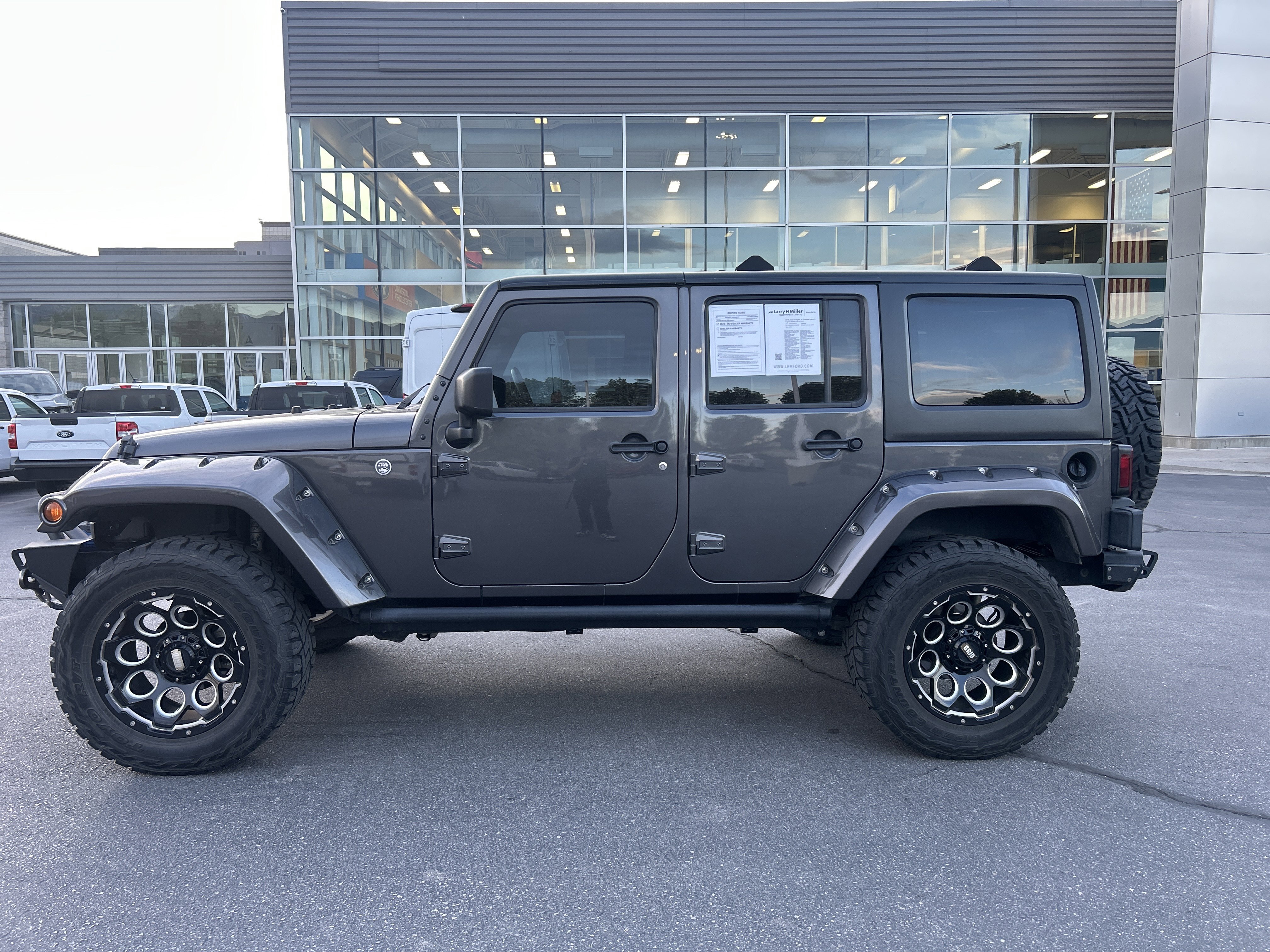 Used 2018 Jeep Wrangler Unlimited Sport S image 2