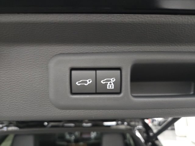 New 2026 Toyota Sequoia Platinum w/ Tow Technology Package AWD/4WD image 19