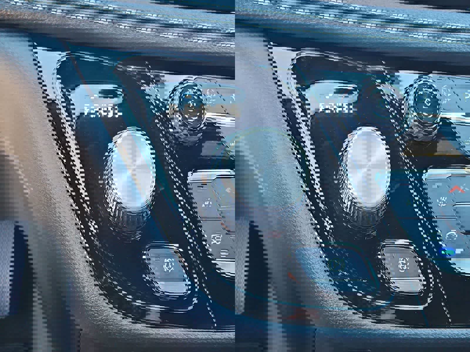 New 2026 Chrysler Pacifica Select image 30