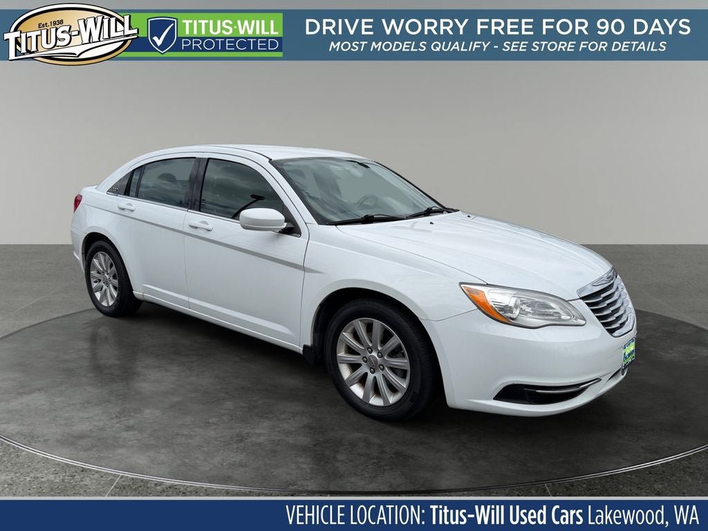 Used 2014 Chrysler 200 Touring FWD image 1