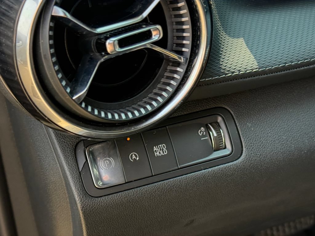 Used 2025 Chevrolet Equinox LT FWD image 19