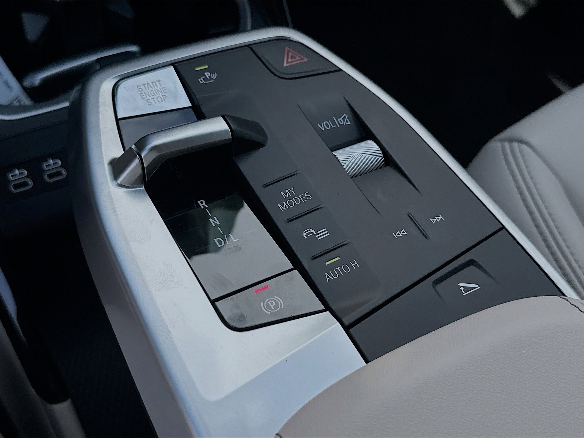 New 2025 BMW X1 xDrive28i w/ Technology Package image 14