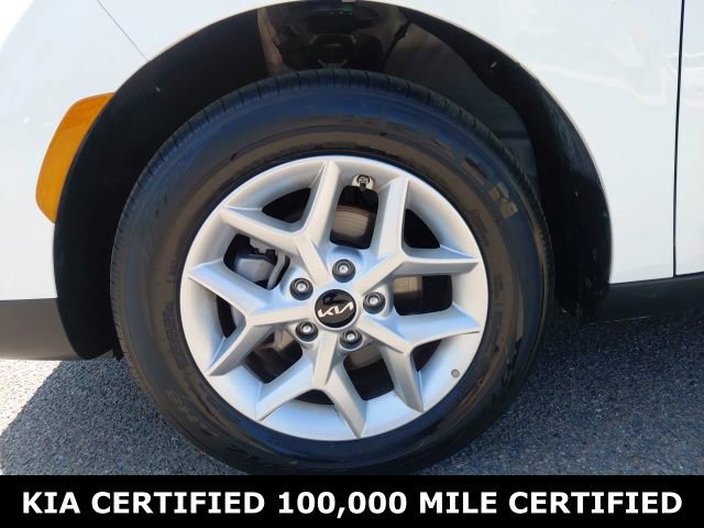 Certified 2025 Kia Soul LX FWD image 10
