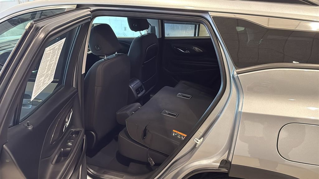 Used 2023 GMC Terrain SLE w/ Driver Convenience Package AWD/4WD image 19