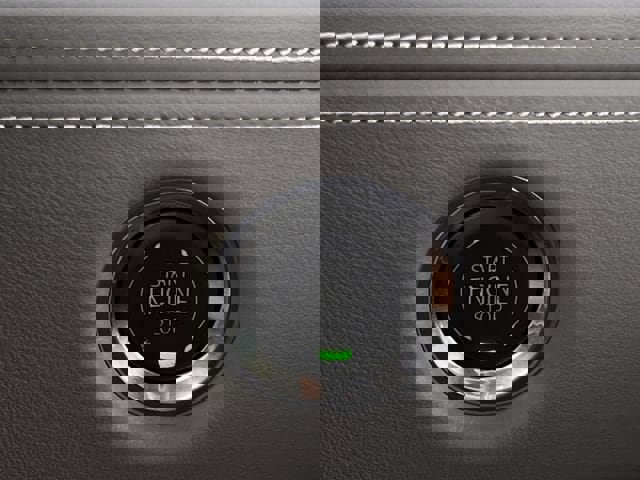 Certified 2025 Cadillac Escalade ESV Sport Platinum w/ LPO, ONYX Package image 19