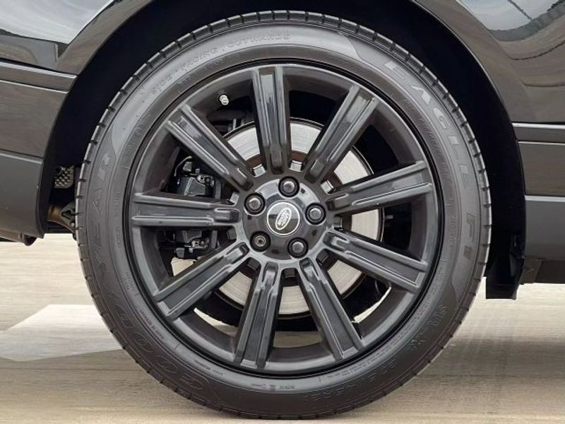 Used 2019 Land Rover Range Rover Long Wheelbase Supercharged image 62