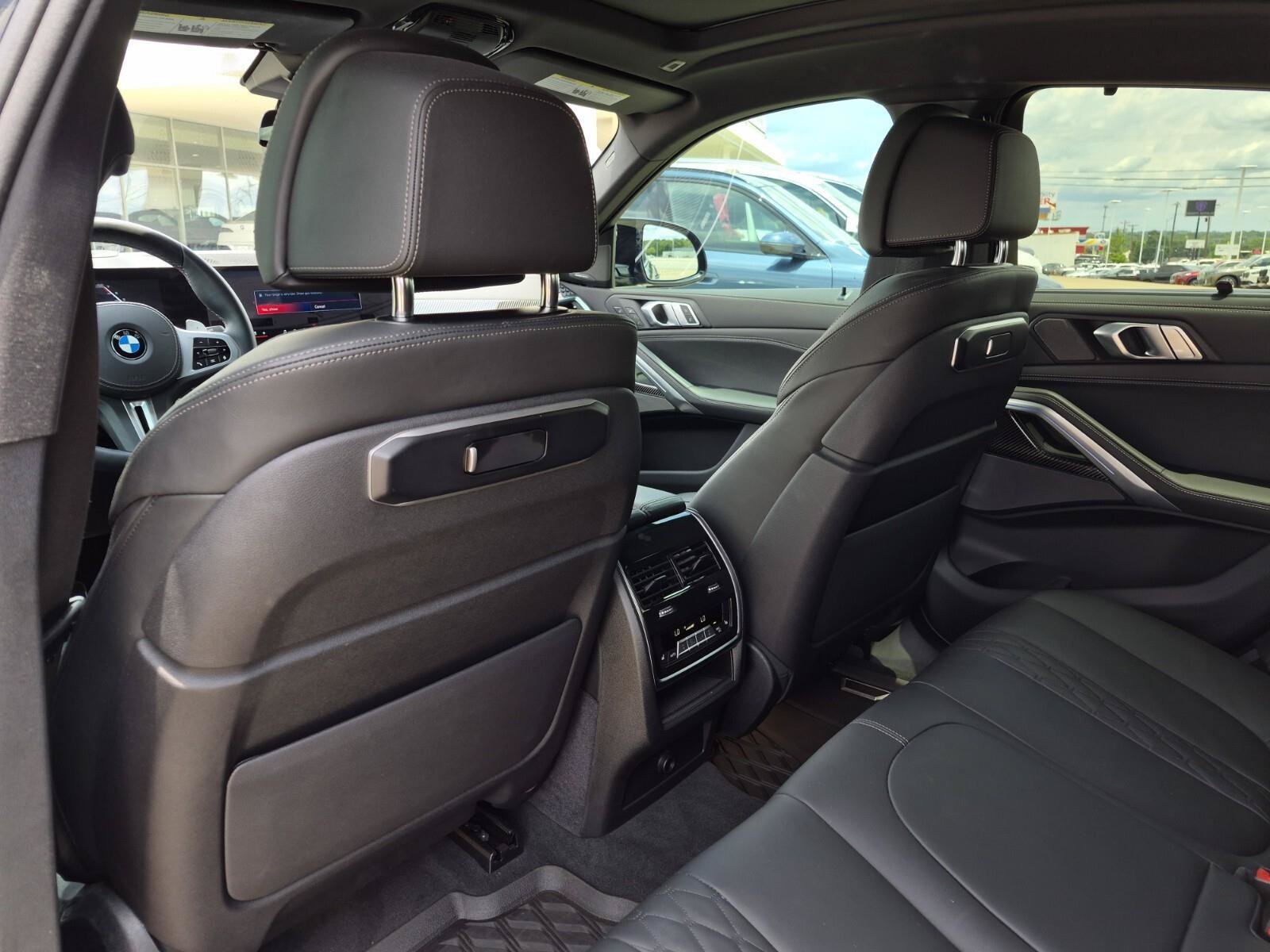 Certified 2025 BMW X6 M60i w/ Climate Comfort Package AWD/4WD image 18