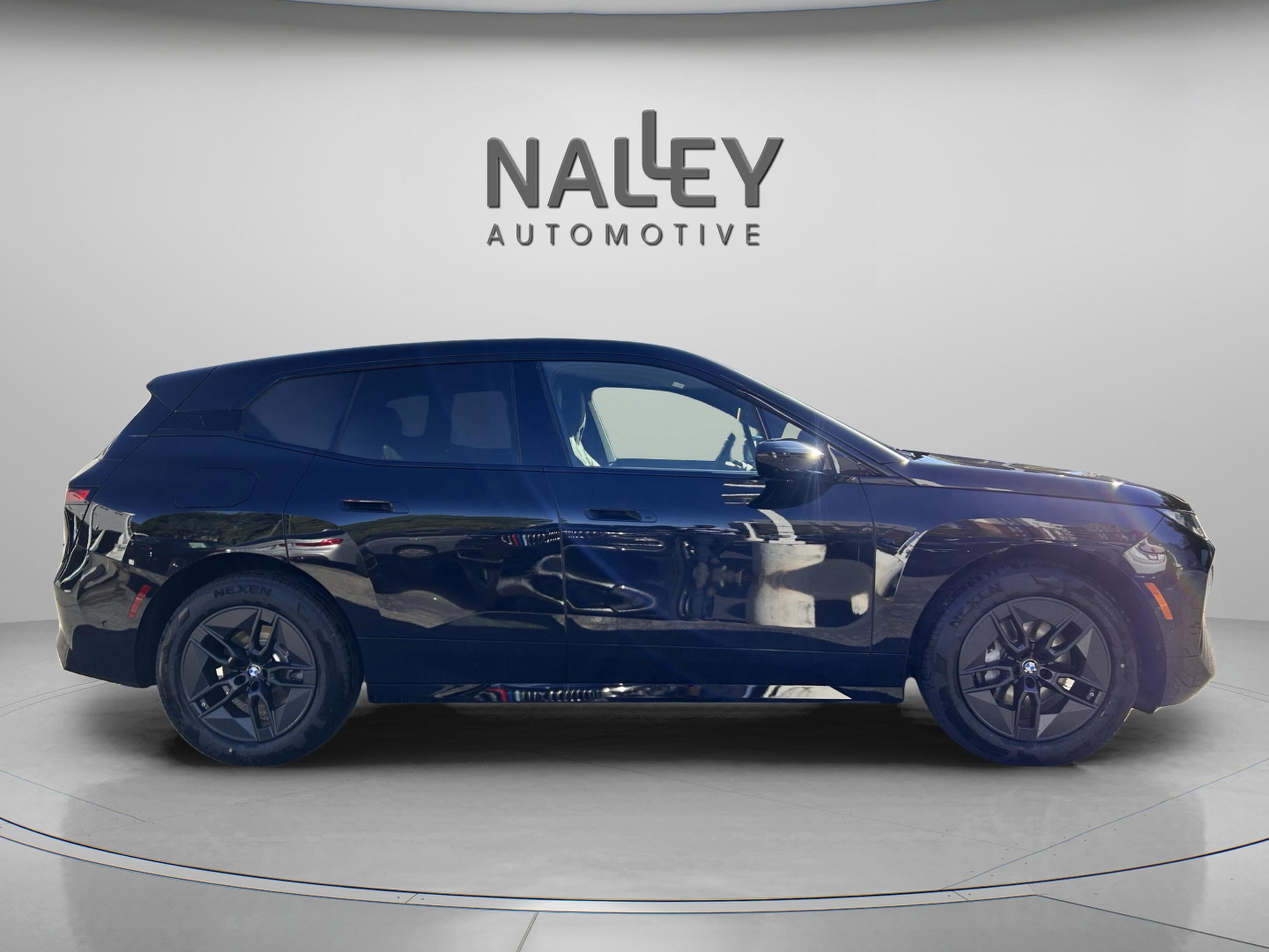 New 2026 BMW iX xDrive45 image 5